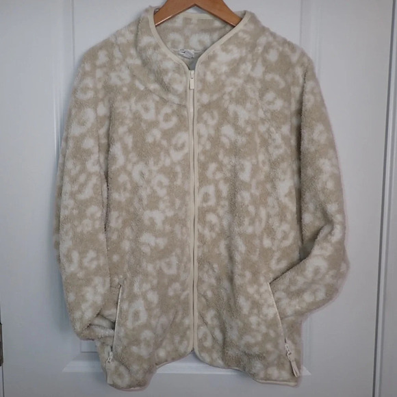 All in Motion Women's Sherpa Cropped Jacket - Beige and white leopard size XXL - Picture 1 of 10